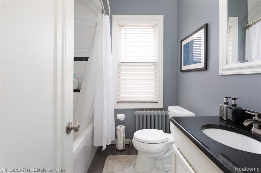 922 NOTTINGHAM Road, Grosse Pointe Park, MI 48230 — Photo 5