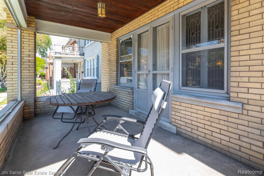 922 NOTTINGHAM Road, Grosse Pointe Park, MI 48230 — Photo 7
