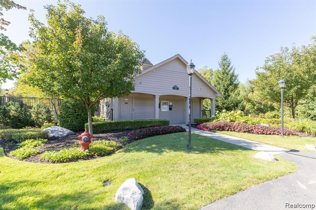 7361 BIRKSHIRE, West Bloomfield, MI — Photo 24