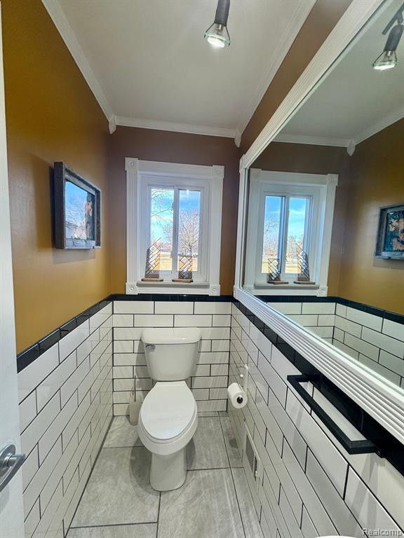 723 CAPE COD, South Lyon, MI 48178 — Photo 9