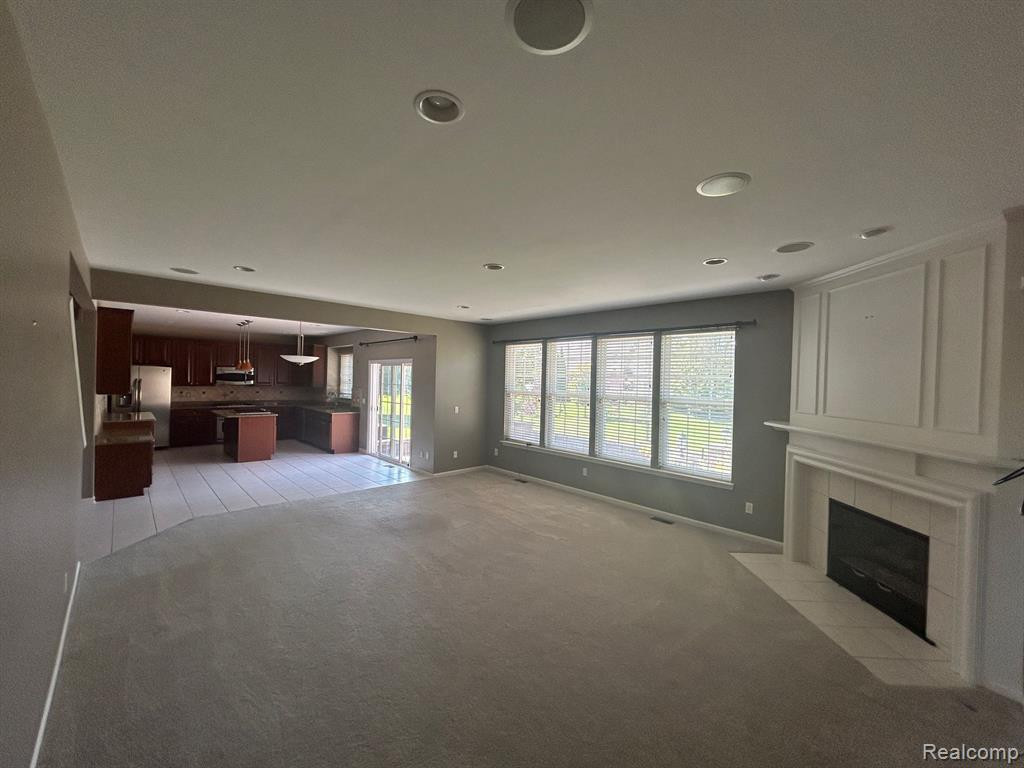 49100 RUNNING TROUT Lane, Northville, MI — Photo 13