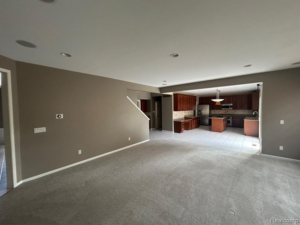 49100 RUNNING TROUT Lane, Northville, MI — Photo 14