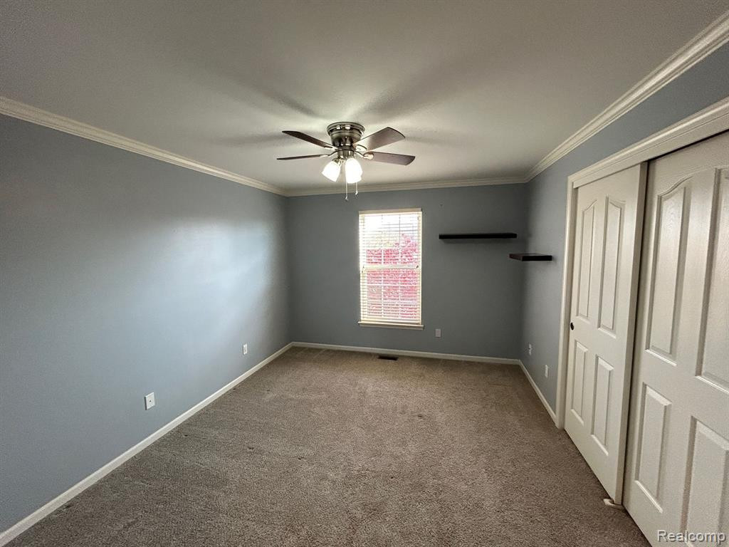 49100 RUNNING TROUT Lane, Northville, MI — Photo 34