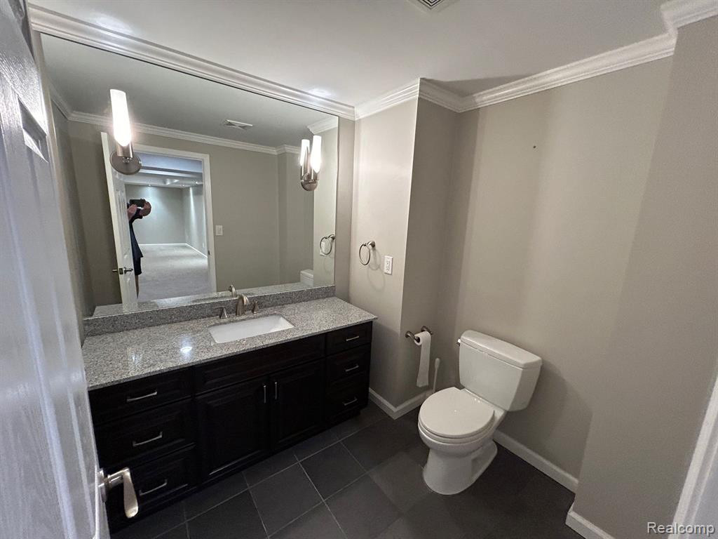 49100 RUNNING TROUT Lane, Northville, MI — Photo 49