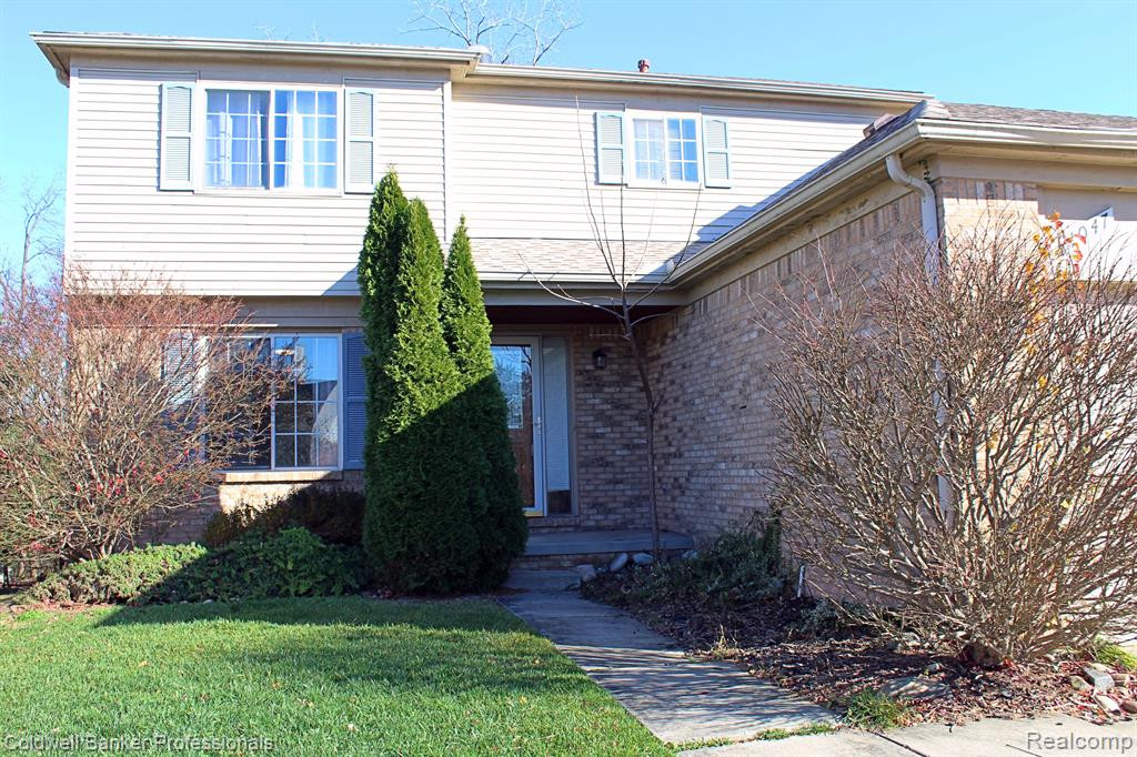 1047 WILDWOOD Lane, Canton, MI 48188 — Photo 2