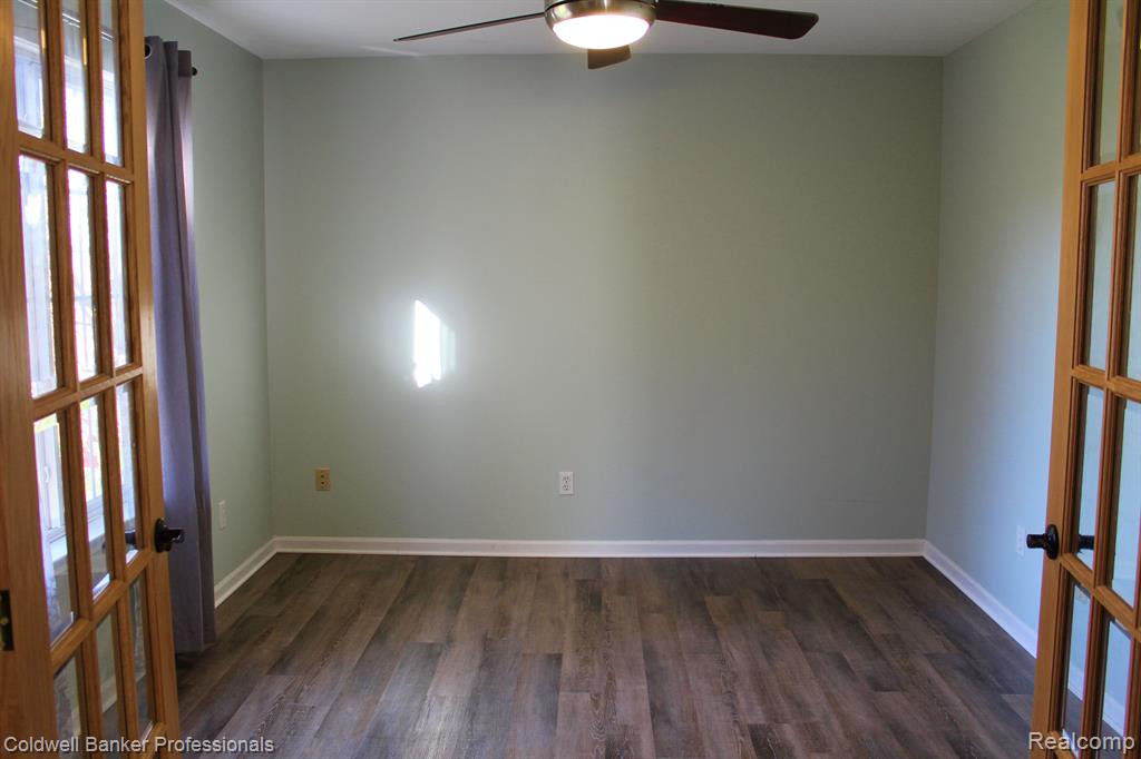 1047 WILDWOOD Lane, Canton, MI 48188 — Photo 9
