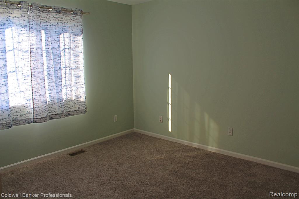 1047 WILDWOOD Lane, Canton, MI 48188 — Photo 15