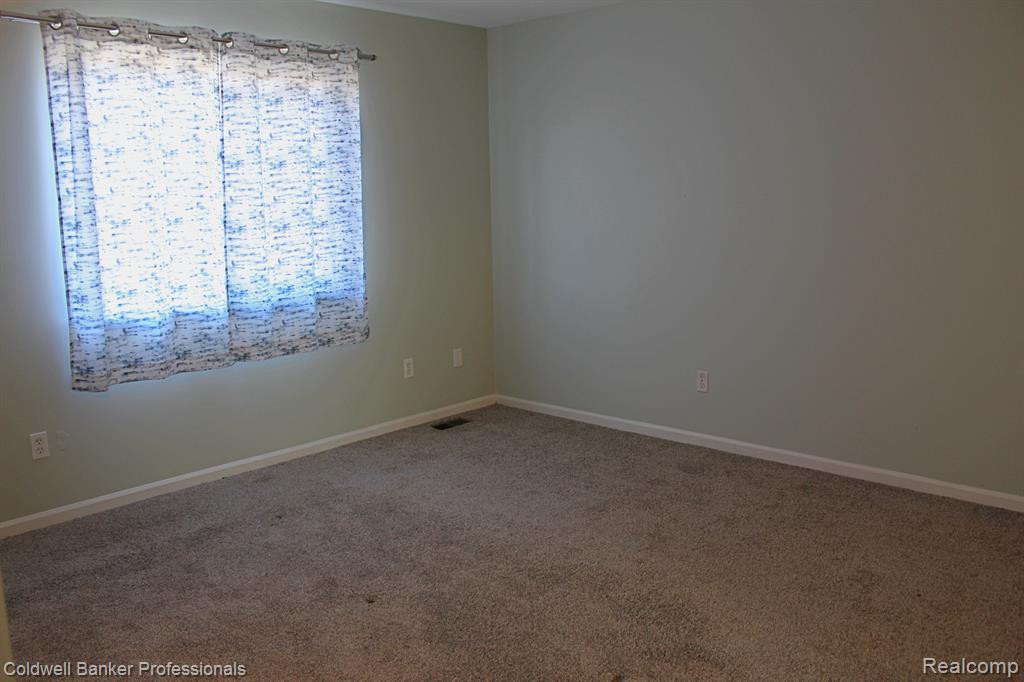 1047 WILDWOOD Lane, Canton, MI 48188 — Photo 17