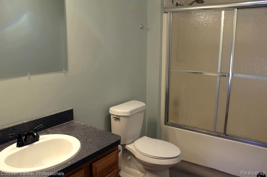 1047 WILDWOOD Lane, Canton, MI 48188 — Photo 20