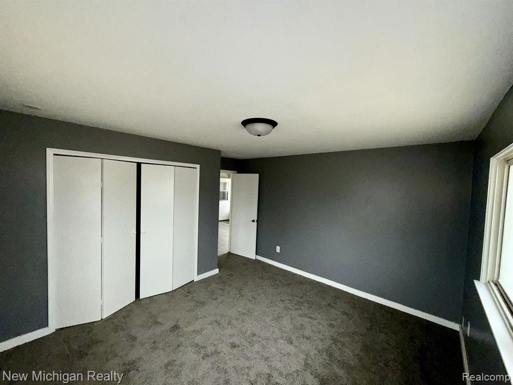 700 CLINTON RIVER Drive, Mount Clemens, MI 48043 — Photo 7