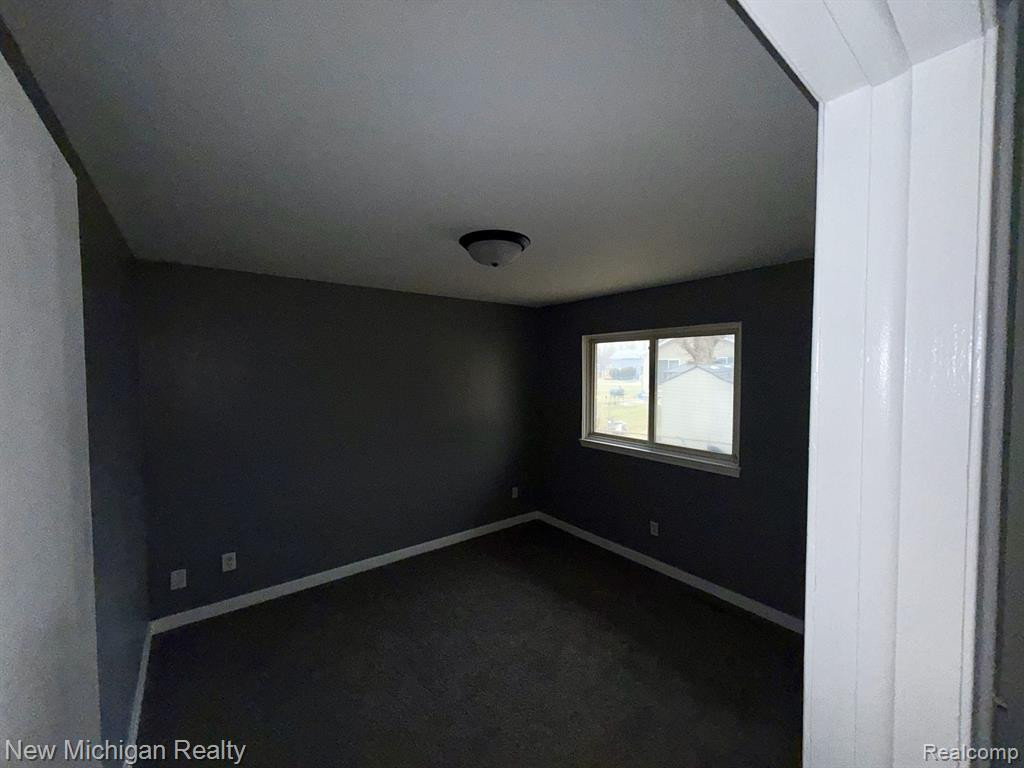 700 CLINTON RIVER Drive, Mount Clemens, MI 48043 — Photo 8