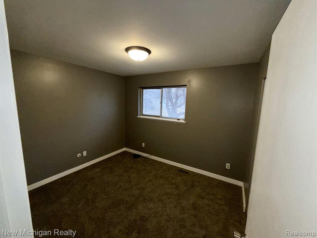 700 CLINTON RIVER Drive, Mount Clemens, MI 48043 — Photo 17