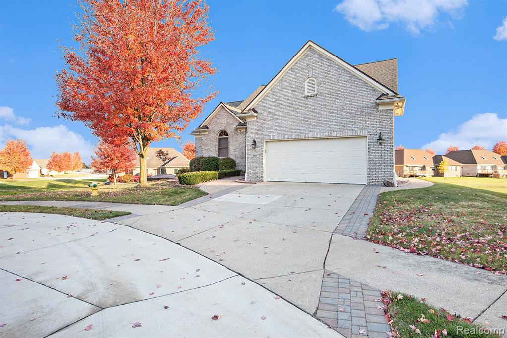 8154 PRESTWICK Lane, Washington, MI 48095 — Photo 3