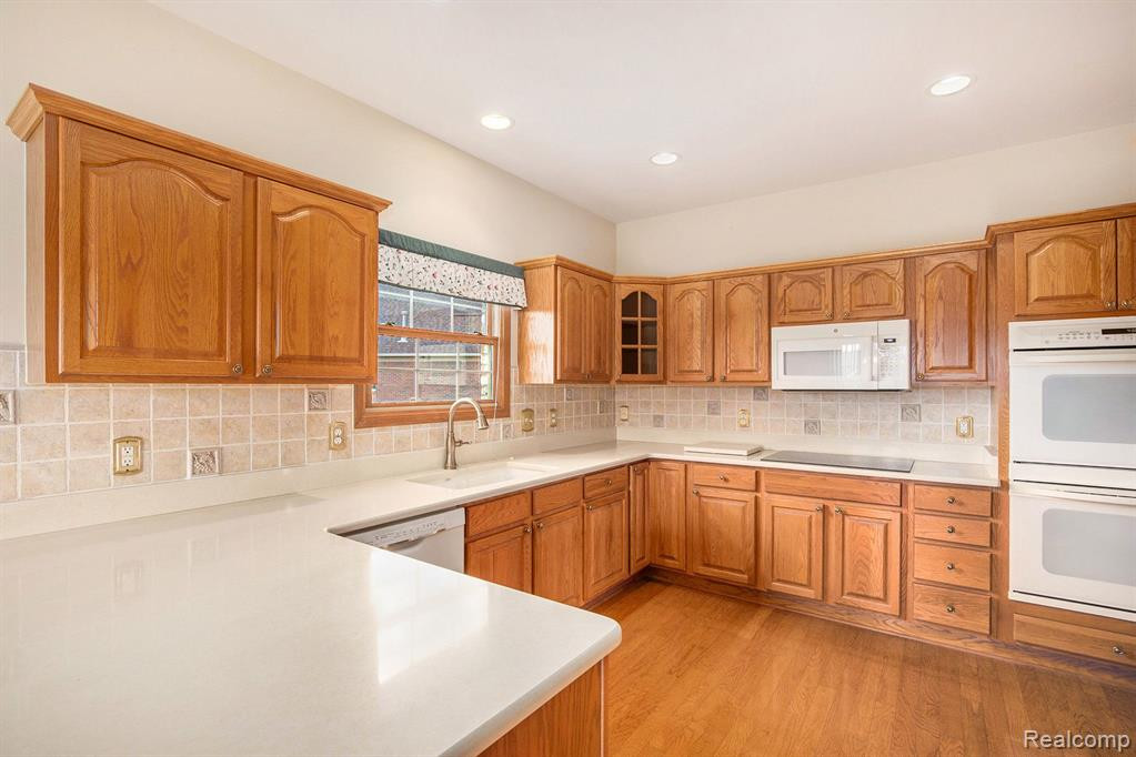 8154 PRESTWICK Lane, Washington, MI 48095 — Photo 14