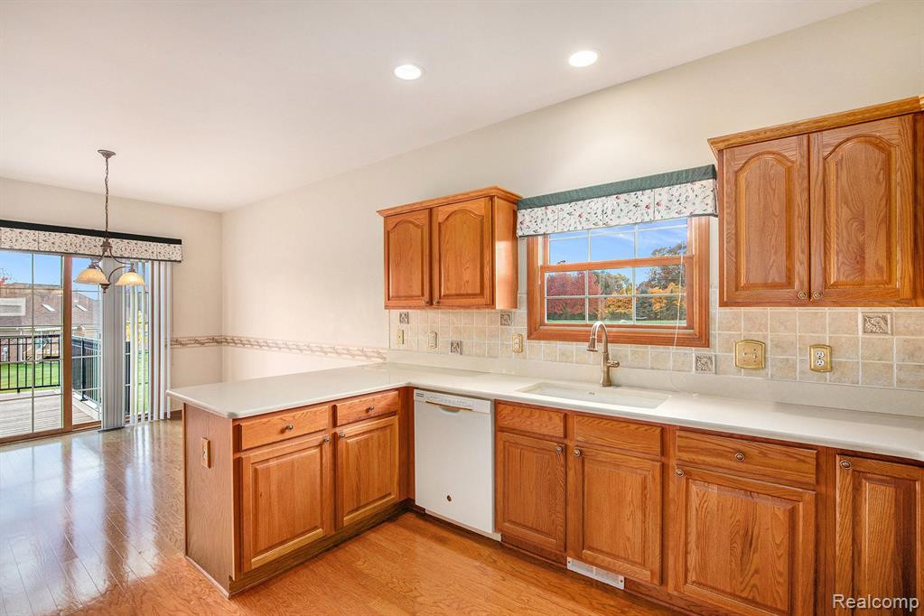 8154 PRESTWICK Lane, Washington, MI 48095 — Photo 15