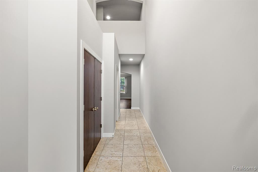 6191 Windemere Lane, Utica, MI 48316 — Photo 12
