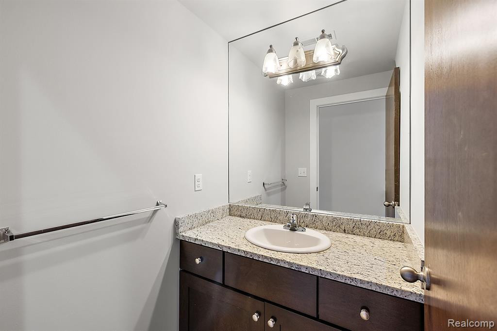 6191 Windemere Lane, Utica, MI 48316 — Photo 23