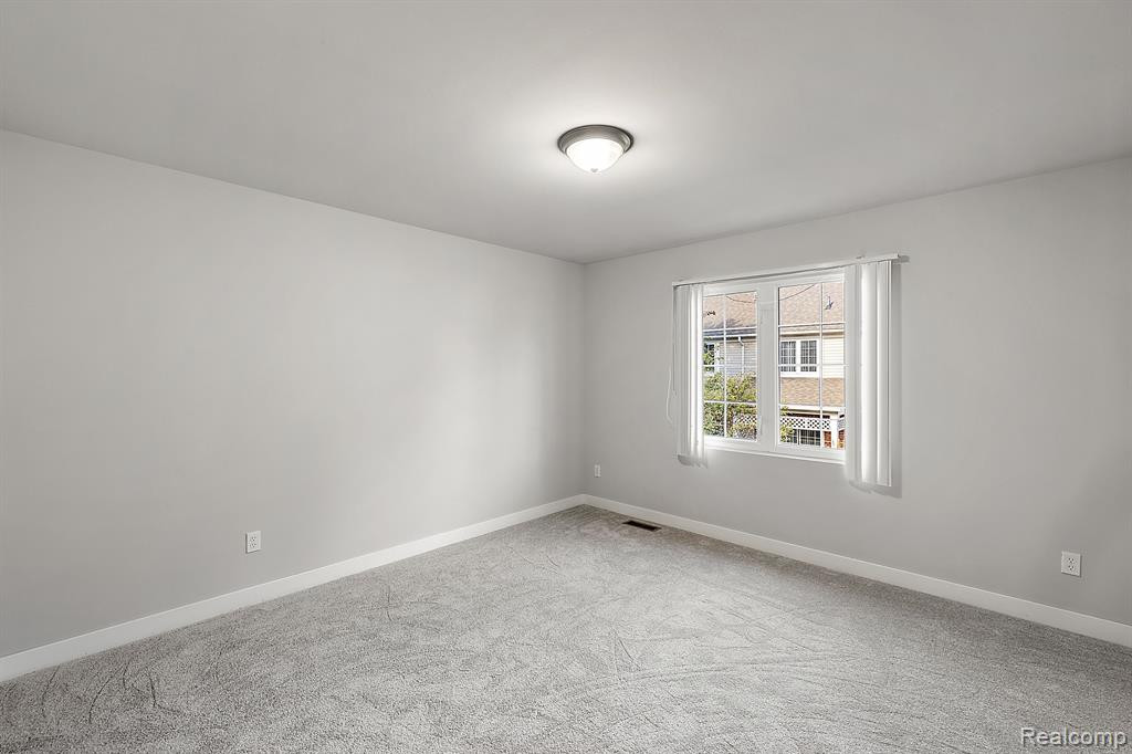 6191 Windemere Lane, Utica, MI 48316 — Photo 34