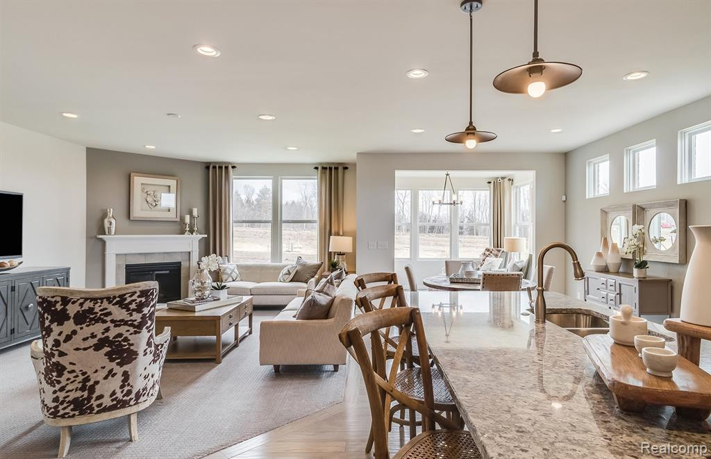869 RISDON Trail N, Saline, MI 48176 — Photo 2