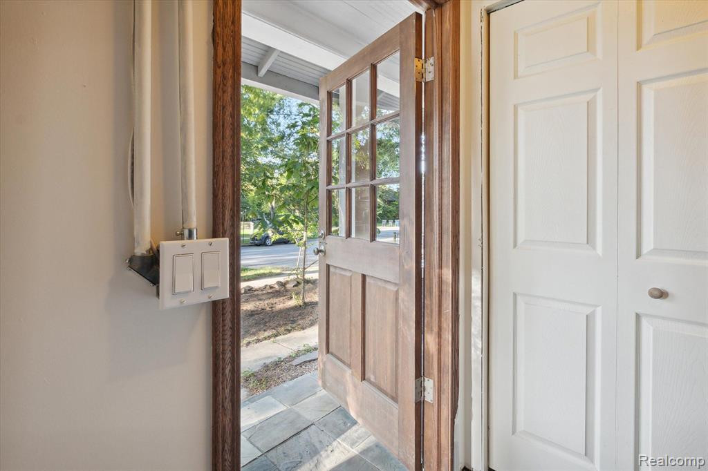 1303 BROOKLYN Avenue, Ann Arbor, MI 48104 — Photo 7