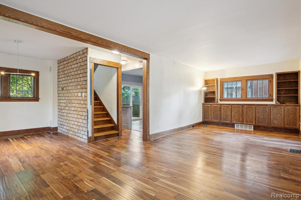 1303 BROOKLYN Avenue, Ann Arbor, MI 48104 — Photo 15