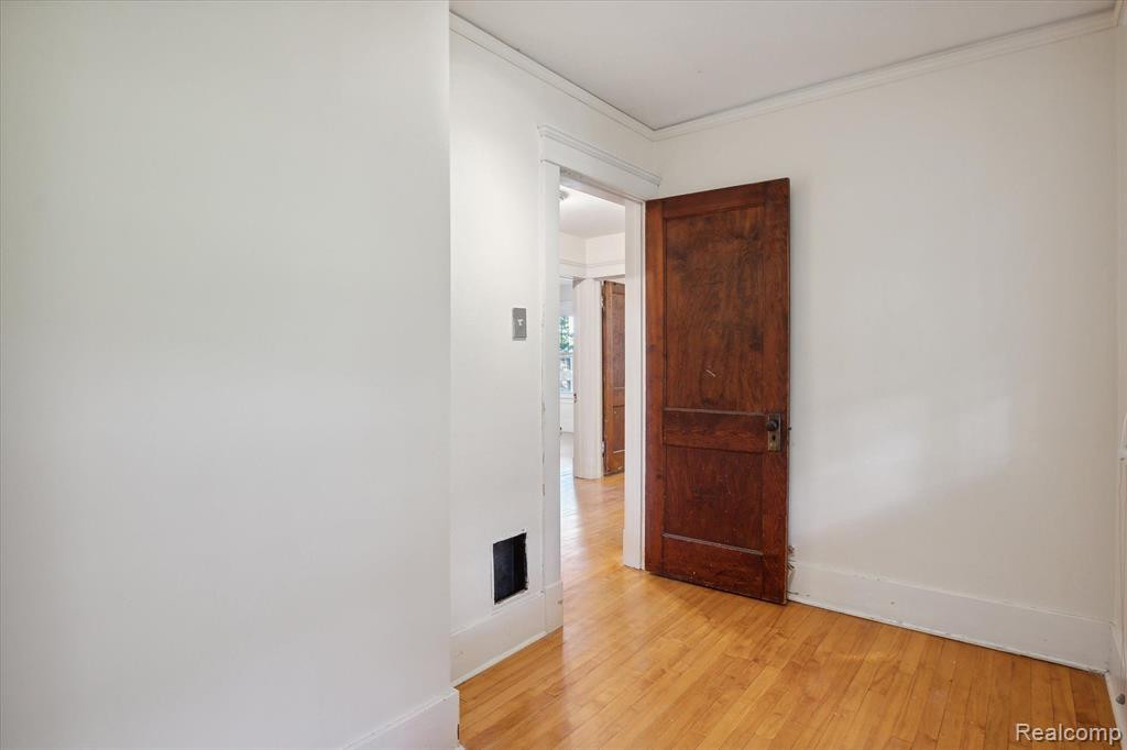 1303 BROOKLYN Avenue, Ann Arbor, MI 48104 — Photo 38