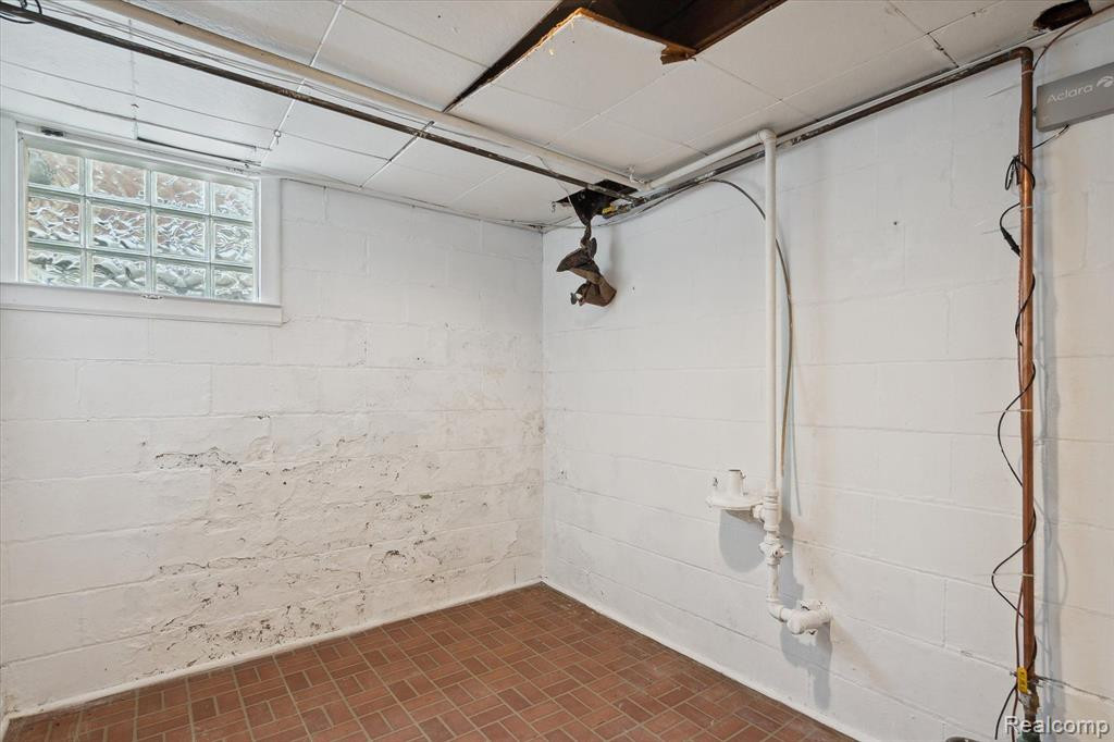 1303 BROOKLYN Avenue, Ann Arbor, MI 48104 — Photo 56