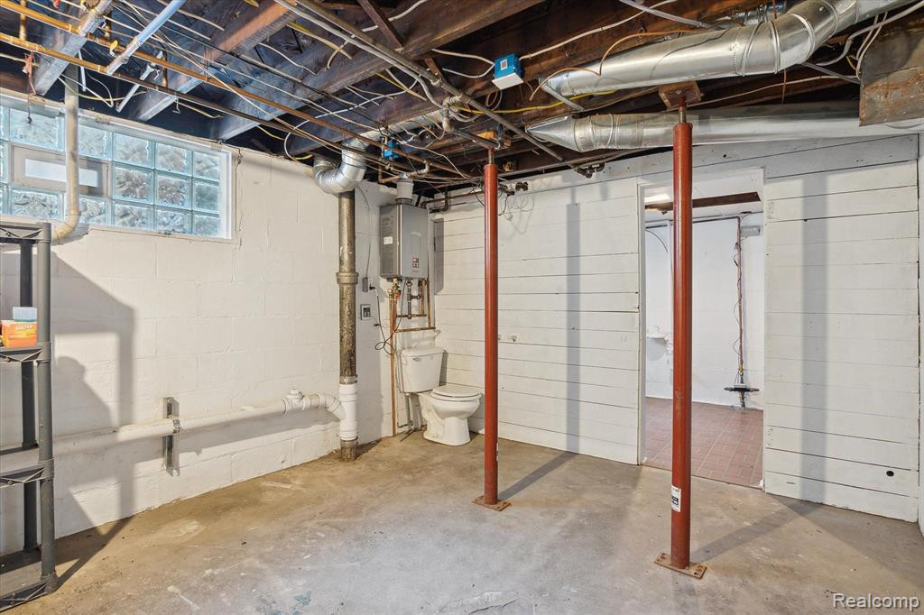 1303 BROOKLYN Avenue, Ann Arbor, MI 48104 — Photo 59