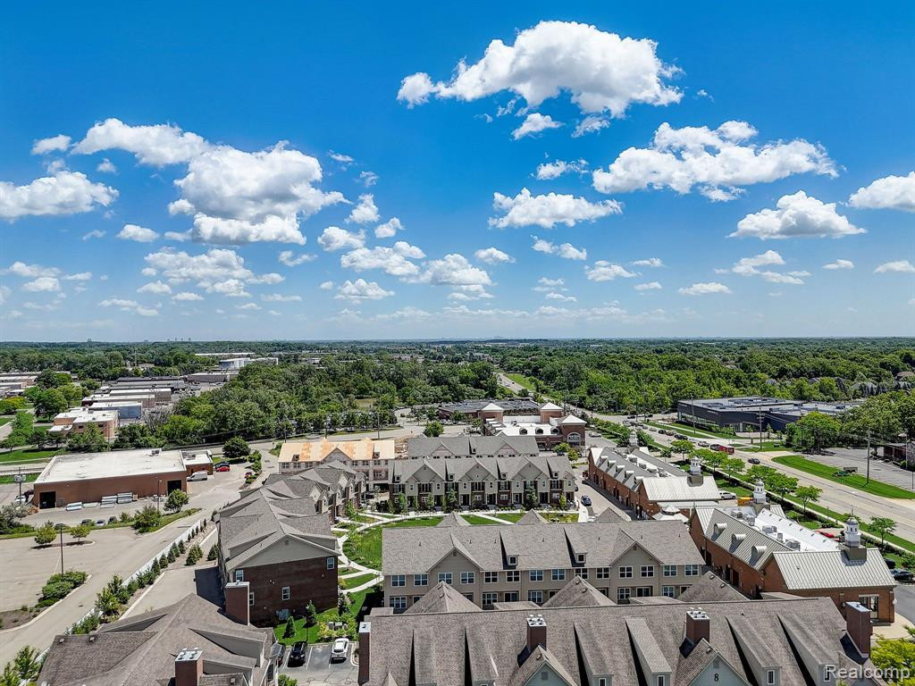 25511 GRANDVIEW Lane, 27, Novi, MI — Photo 11