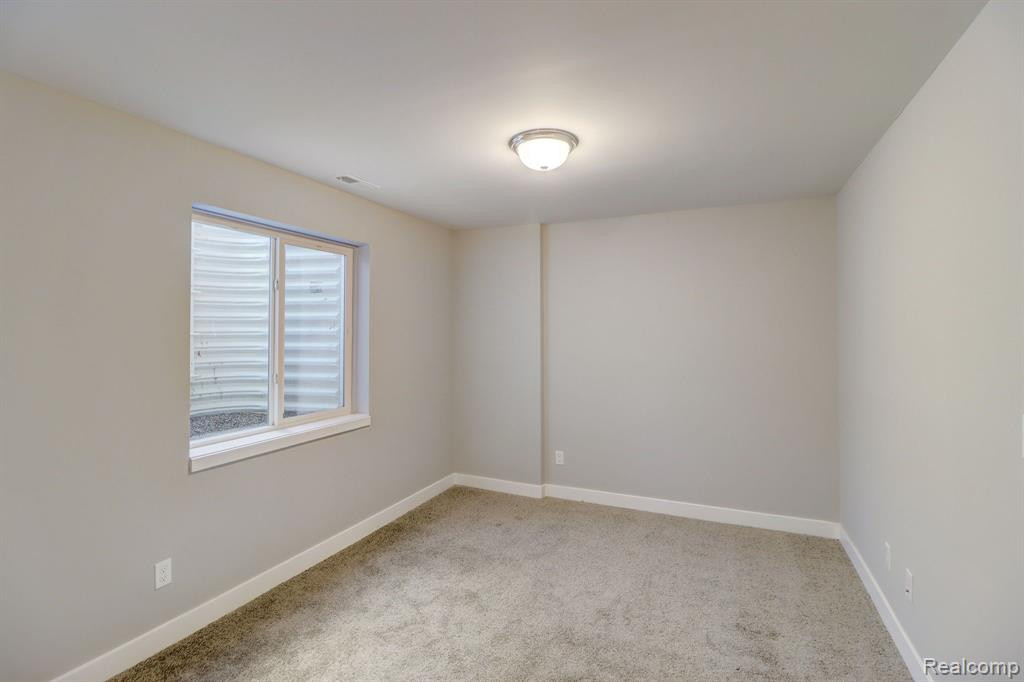 25511 GRANDVIEW Lane, 27, Novi, MI — Photo 27