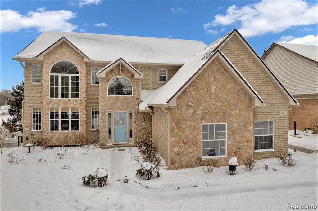 534 BAY POINTE Drive, Oxford, MI 48371 — front exterior