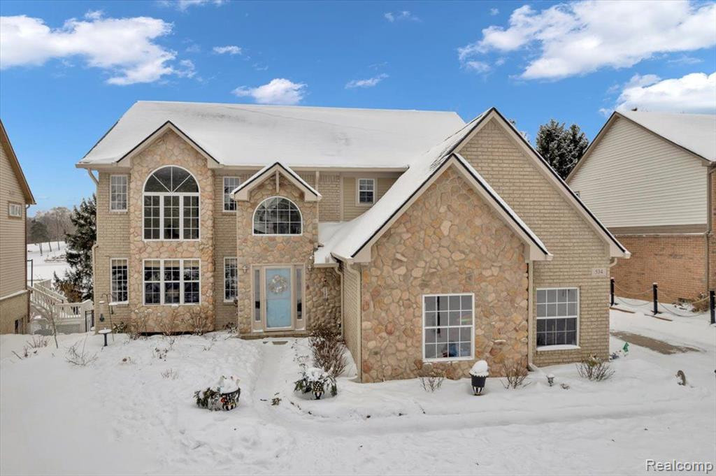 534 BAY POINTE Drive, Oxford, MI 48371 — Photo 2