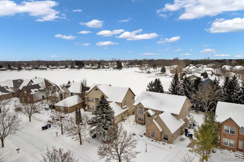 534 BAY POINTE Drive, Oxford, MI 48371 — Photo 7