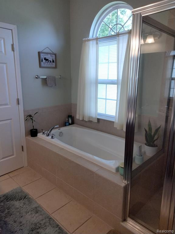 22460 WHITE PINE Drive, New Boston, MI 48164 — Photo 7