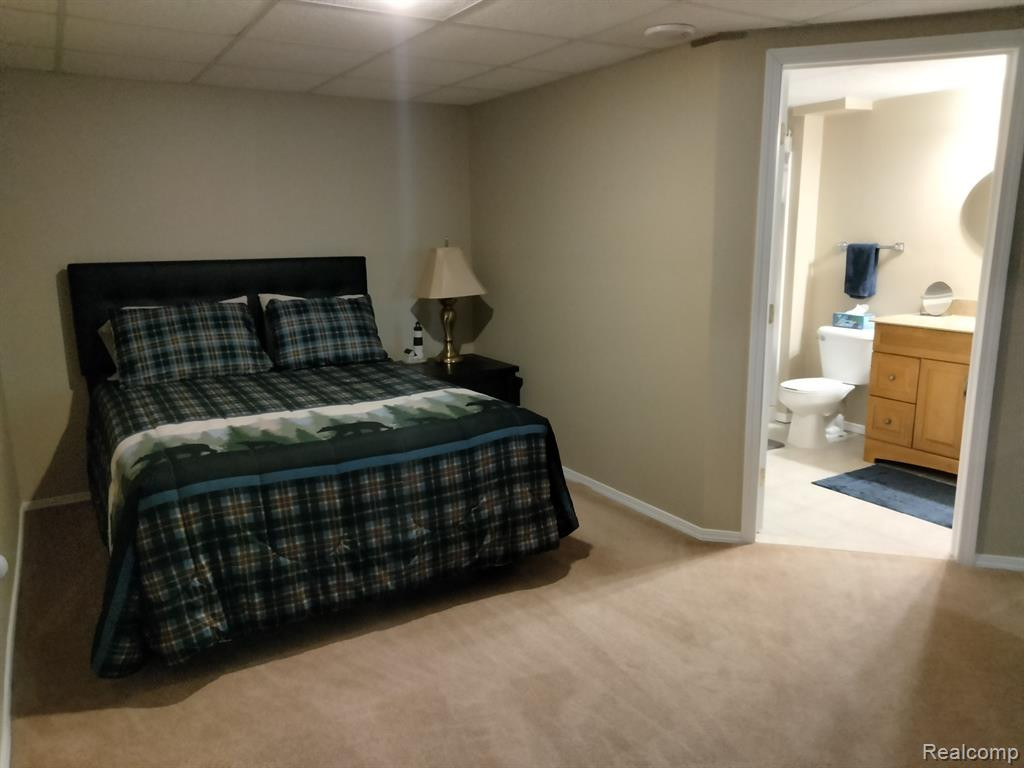 22460 WHITE PINE Drive, New Boston, MI 48164 — Photo 41
