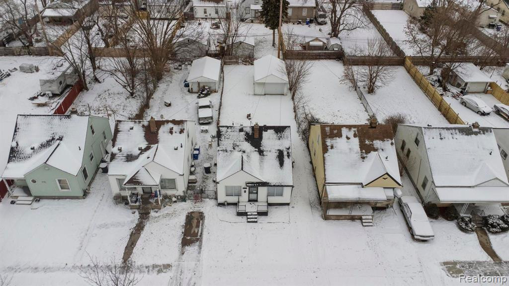 6512 PLAINVIEW Avenue, Detroit, MI 48228 — Photo 2