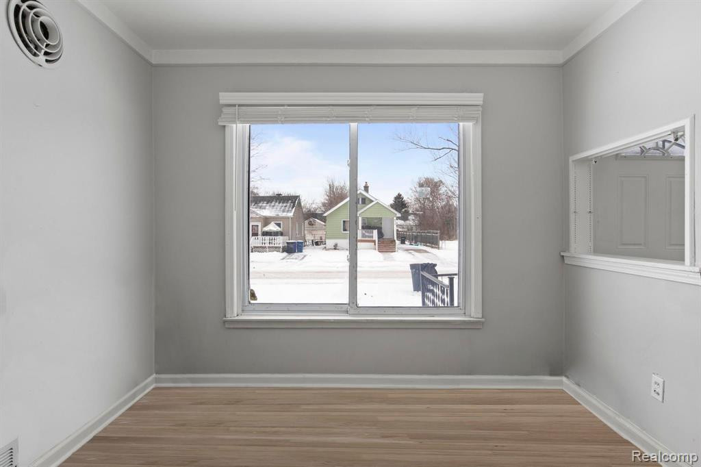 6512 PLAINVIEW Avenue, Detroit, MI 48228 — Photo 12