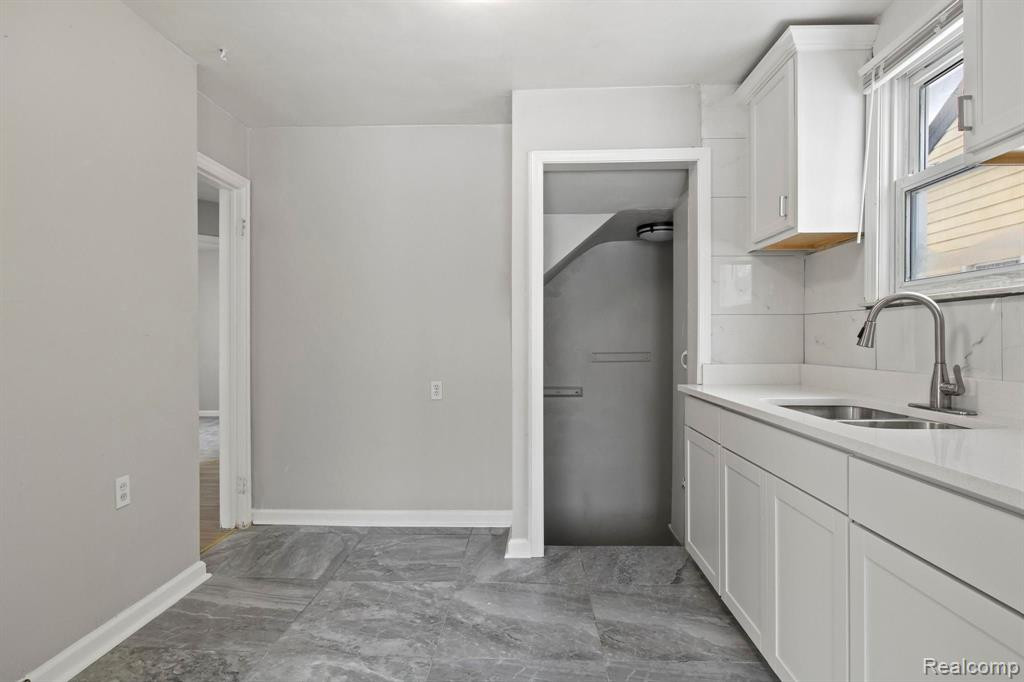 6512 PLAINVIEW Avenue, Detroit, MI 48228 — Photo 16