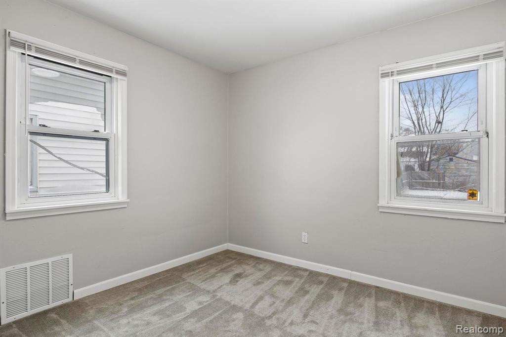 6512 PLAINVIEW Avenue, Detroit, MI 48228 — Photo 18