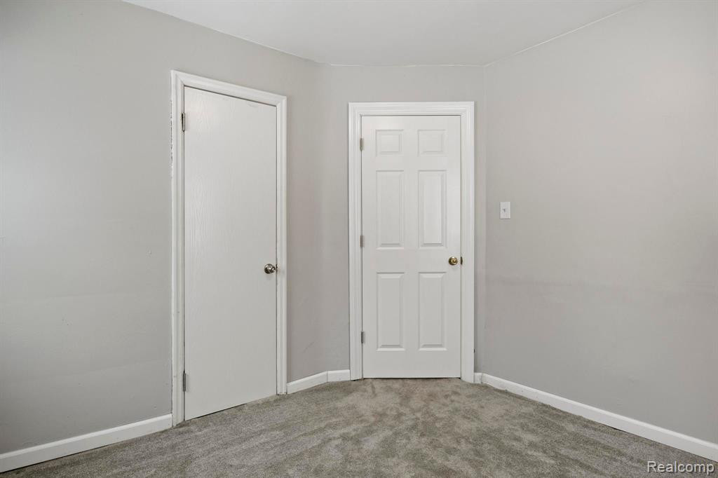 6512 PLAINVIEW Avenue, Detroit, MI 48228 — Photo 19
