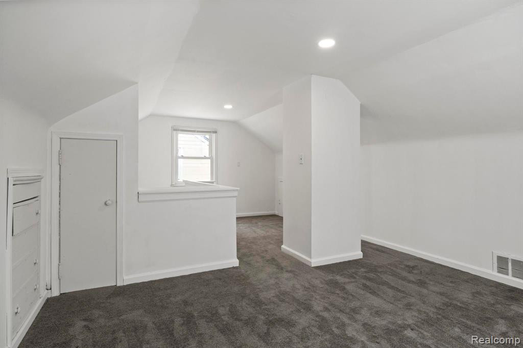 6512 PLAINVIEW Avenue, Detroit, MI 48228 — Photo 22