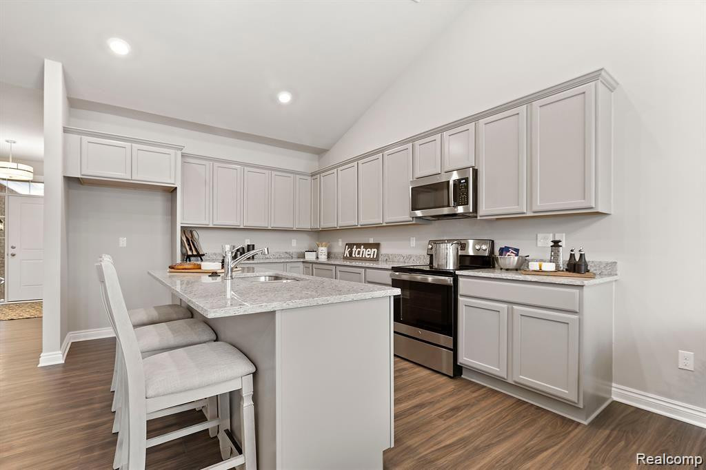 2274 Chase Drive, 111, Howell, MI 48855 — Photo 3