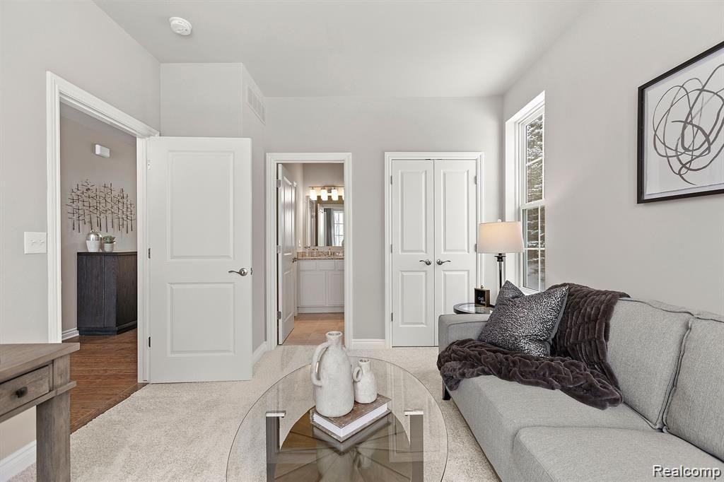 2264 Chase Drive, 114, Howell, MI 48855 — Photo 10