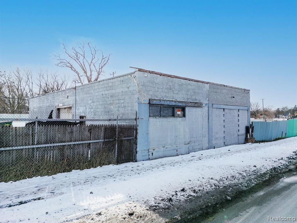 7647 Joy Road, Detroit, MI 48204 — Photo 12