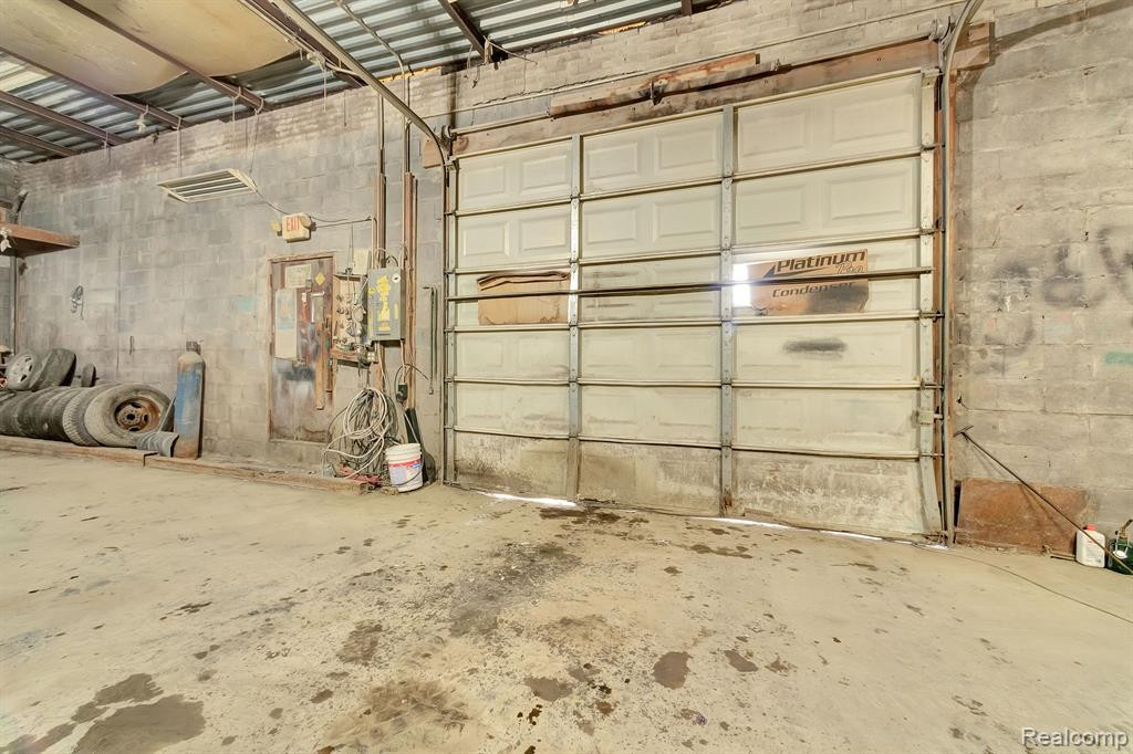 7647 Joy Road, Detroit, MI 48204 — Photo 30