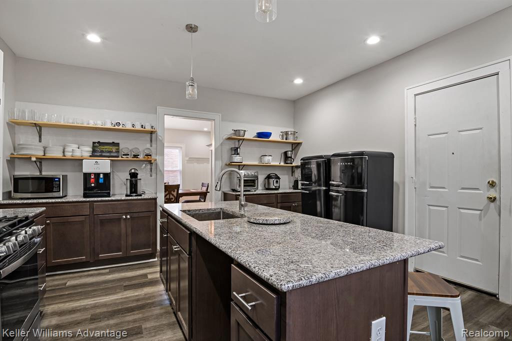 224 Worcester Place, Detroit, MI 48203 — Photo 9