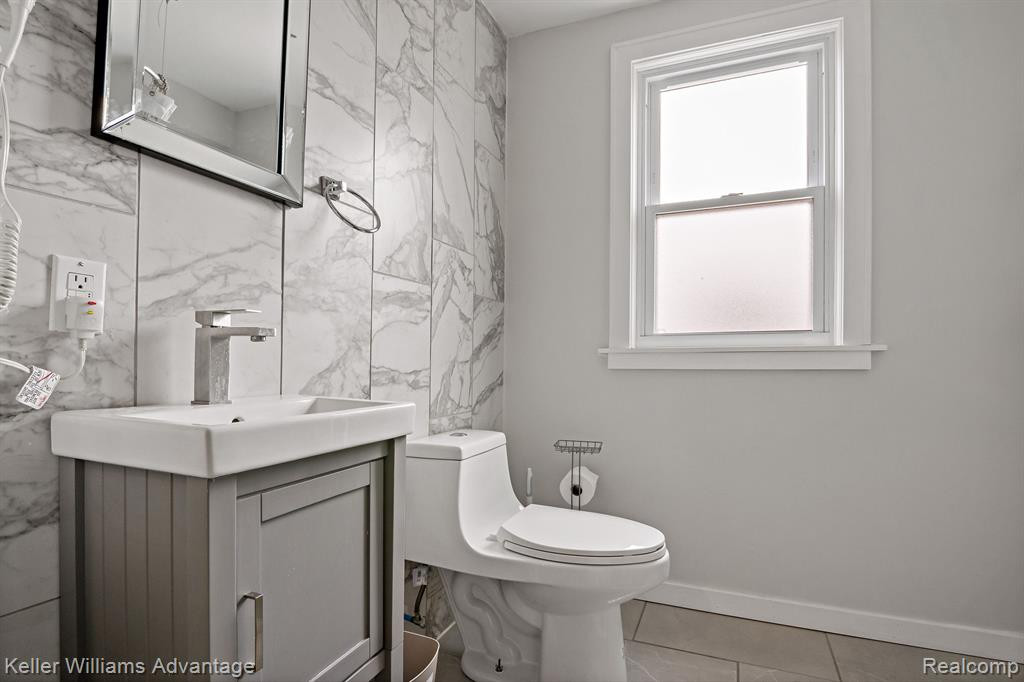 224 Worcester Place, Detroit, MI 48203 — Photo 33