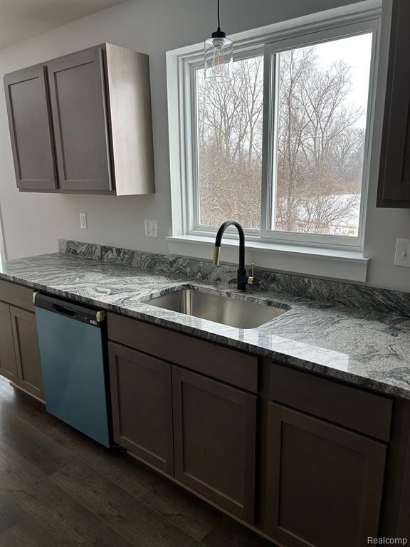 13658 STAMFORD Road, Belleville, MI 48111 — Photo 11