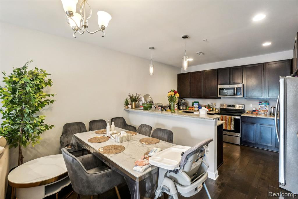 5525 ARBOR CHASE Drive, Ann Arbor, MI 48103 — Photo 6