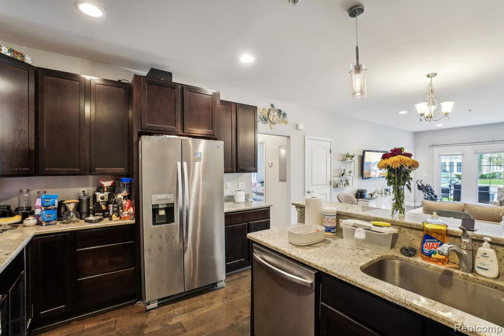 5525 ARBOR CHASE Drive, Ann Arbor, MI 48103 — Photo 8